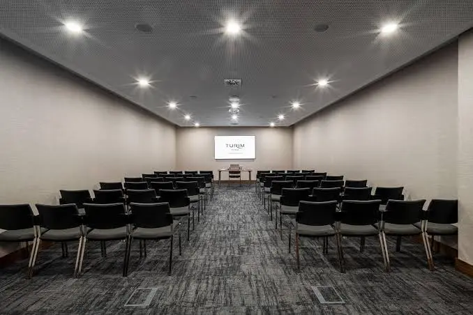 Sala Trindade — Turim Oporto Hotel · Junto à Câmara Municipal
