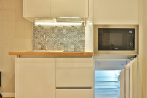 Kitchenette equipada